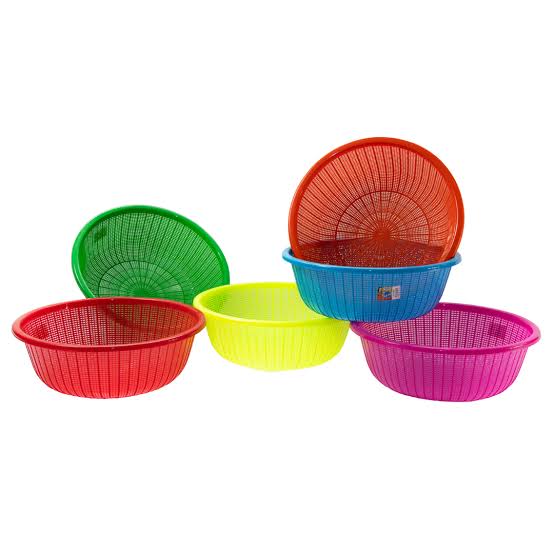 Alternative view of Plastic Strainer Bowl